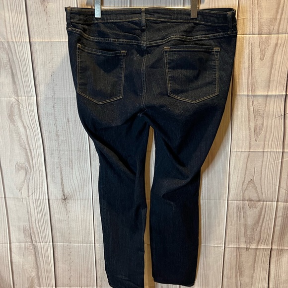 Old Navy Maternity Skinny Jeans Sz 18 - Picture 3 of 5